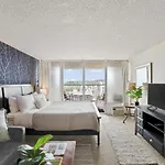 Ocean View Studio 39Th Floor At Island Colony 3917